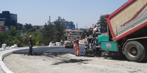 Asfaltiranje ulice od kliničkog centra do hitne pomoći na autoputu